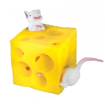 Zdjęcie Serek z myszkami – myszki w serze foto